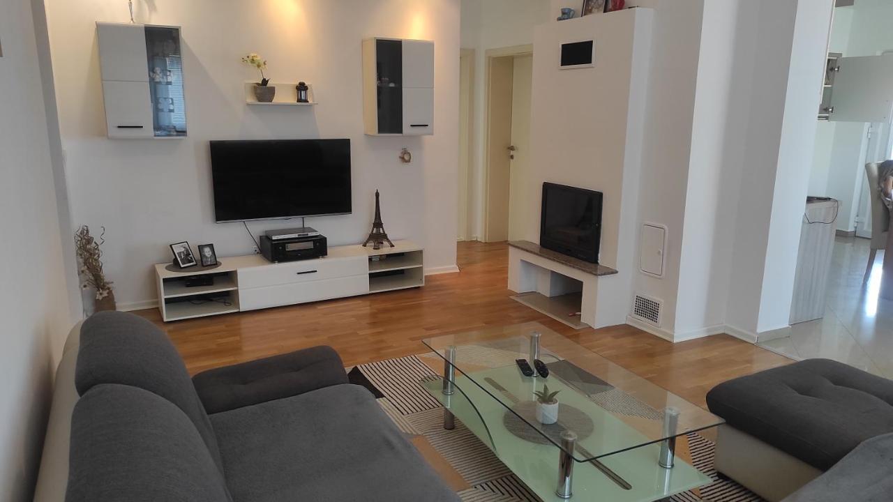 Apartman Toni 比比涅 外观 照片