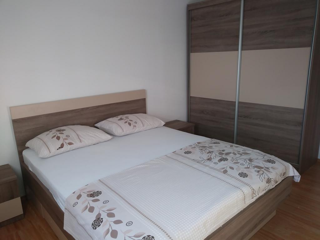 Apartman Toni 比比涅 外观 照片